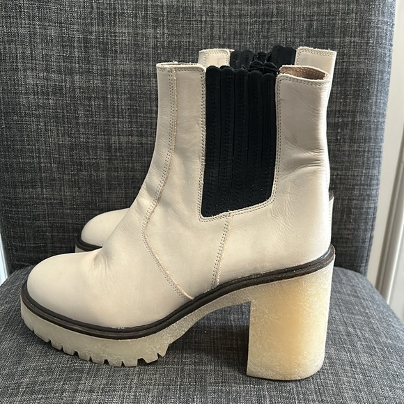 NWOB Free People James Leather Chelsea Ankle Boot Size 38.5 - Picture 4 of 6